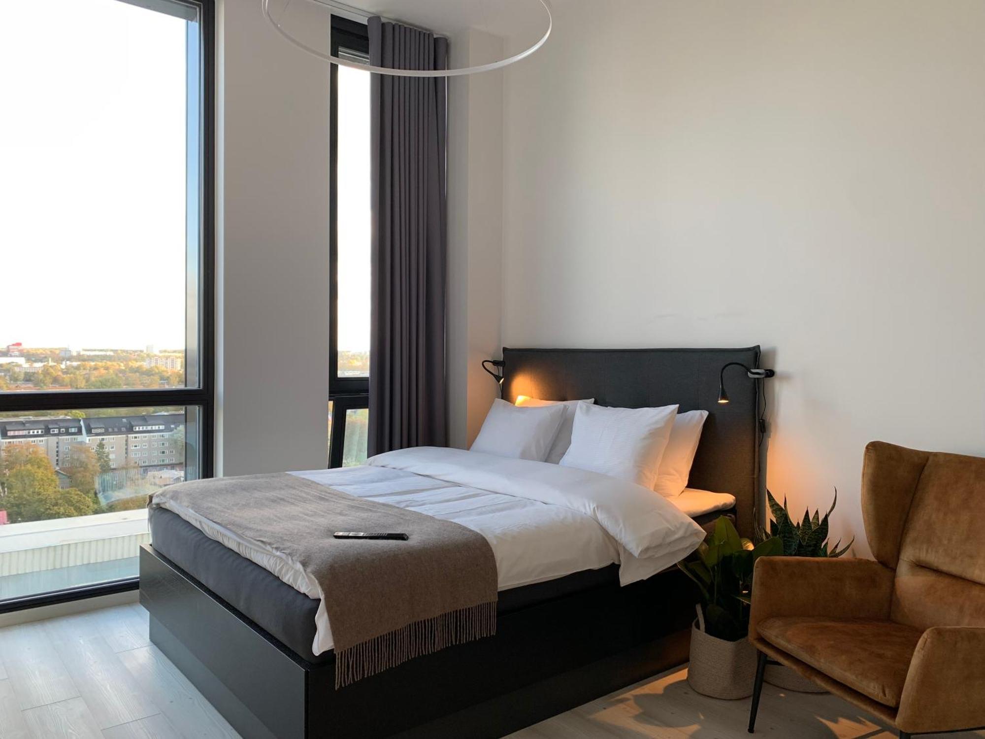 Orange Apartments Tower & Free Parking 塔林 外观 照片