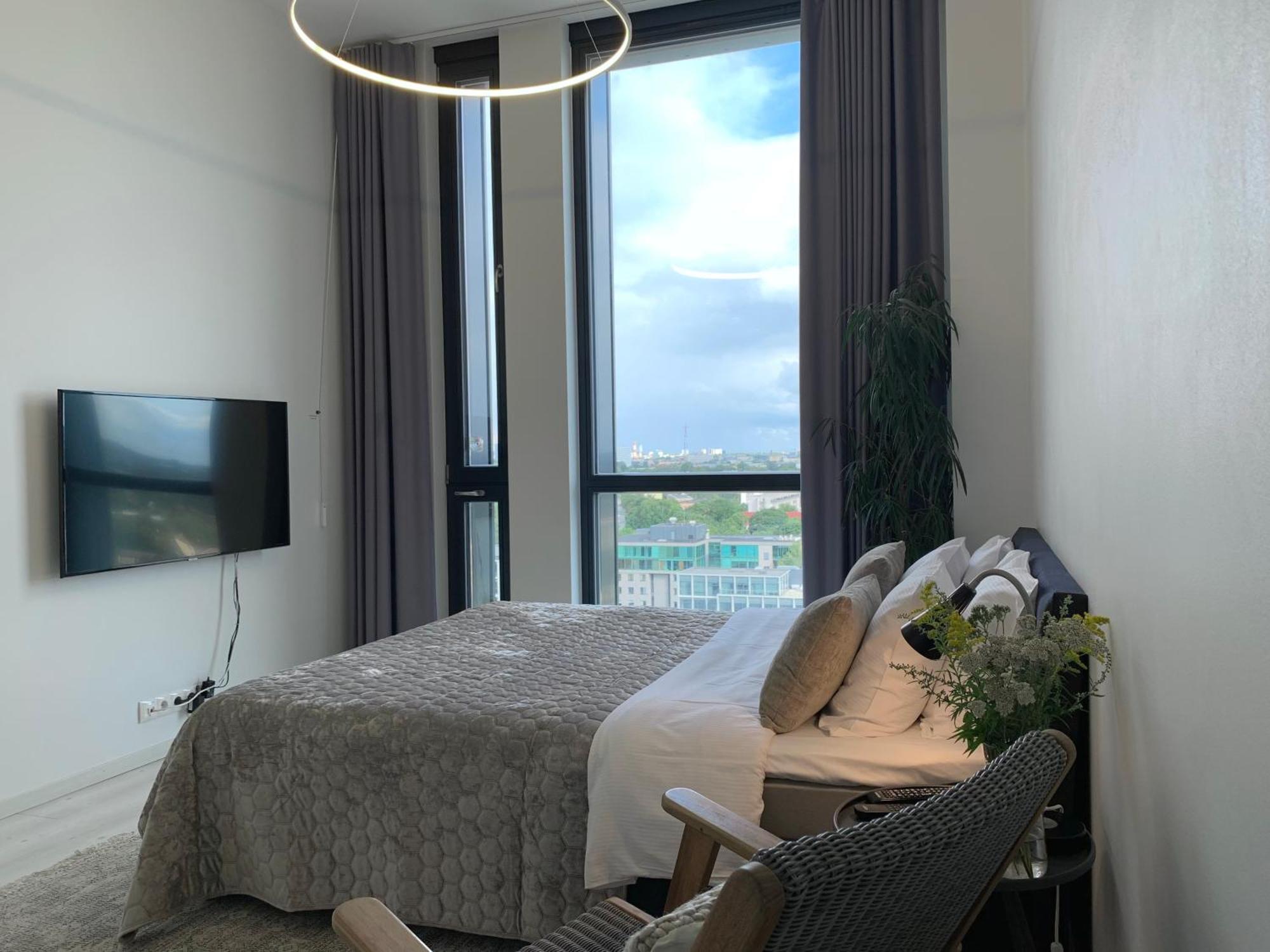 Orange Apartments Tower & Free Parking 塔林 外观 照片