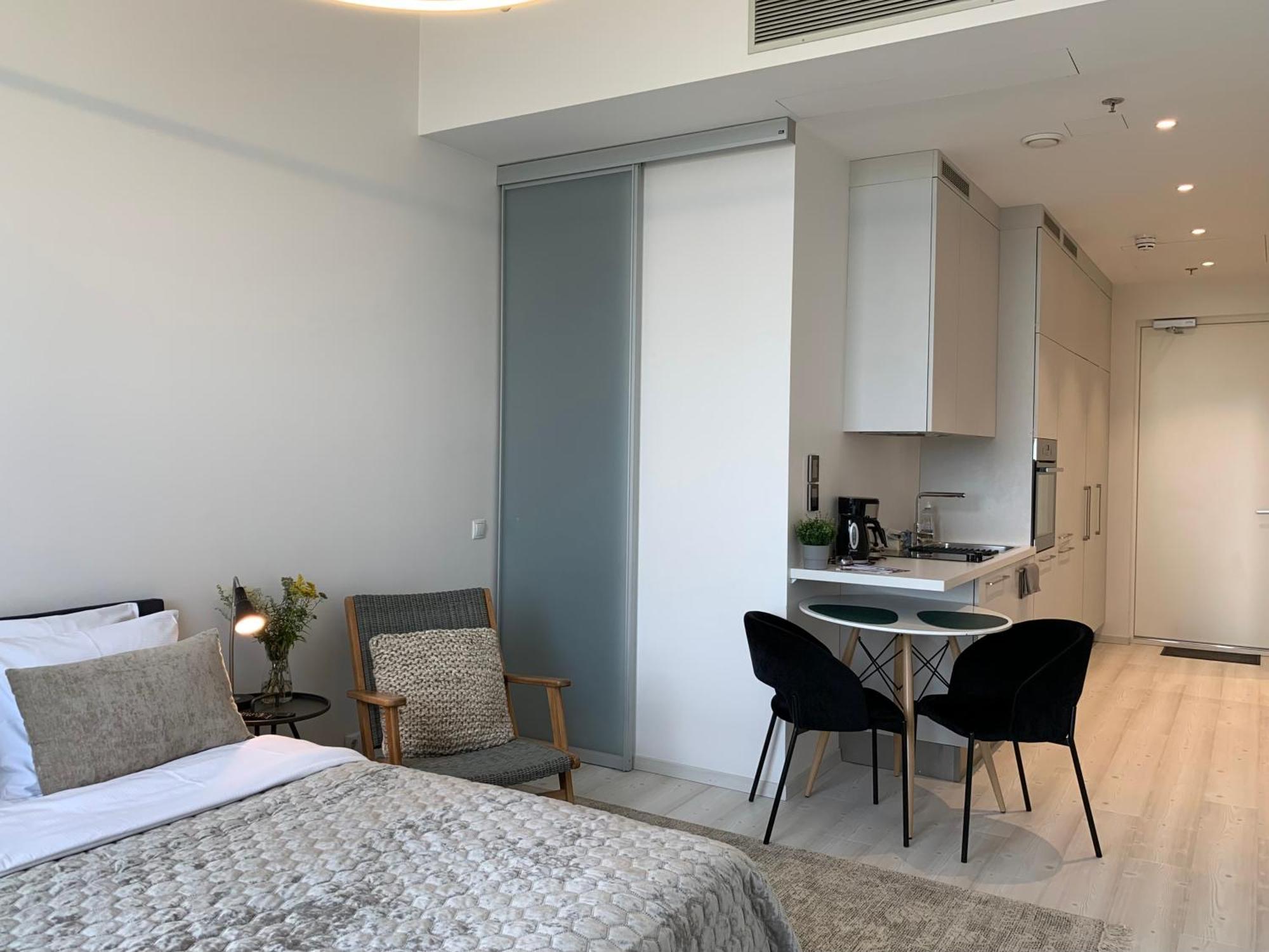 Orange Apartments Tower & Free Parking 塔林 外观 照片